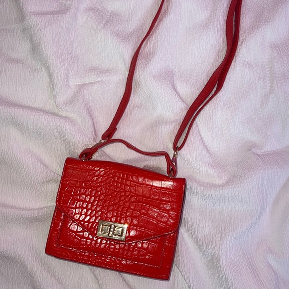 Red Croc Cross Body Bag - Picture 3 of 5